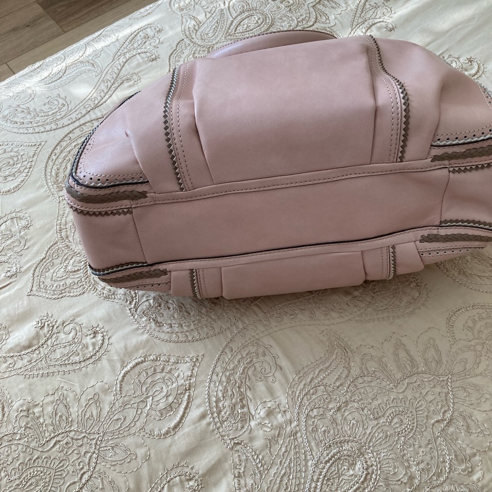 Coach Purse.Like New.Exelent condition. - Picture 8 of 10